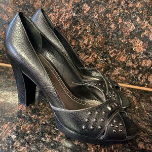 Franco Sarto upper leather studded peep toes heels size 7